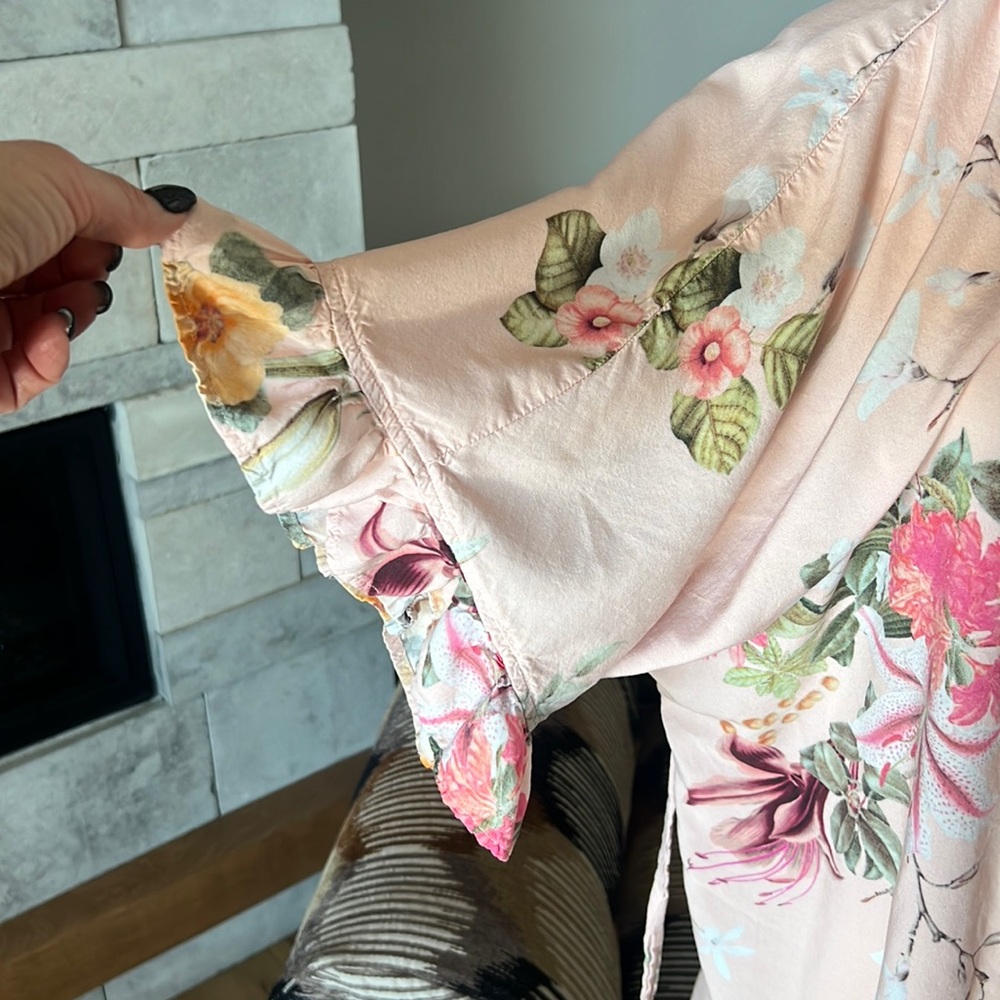 Floral Robe - Picture 6 of 8